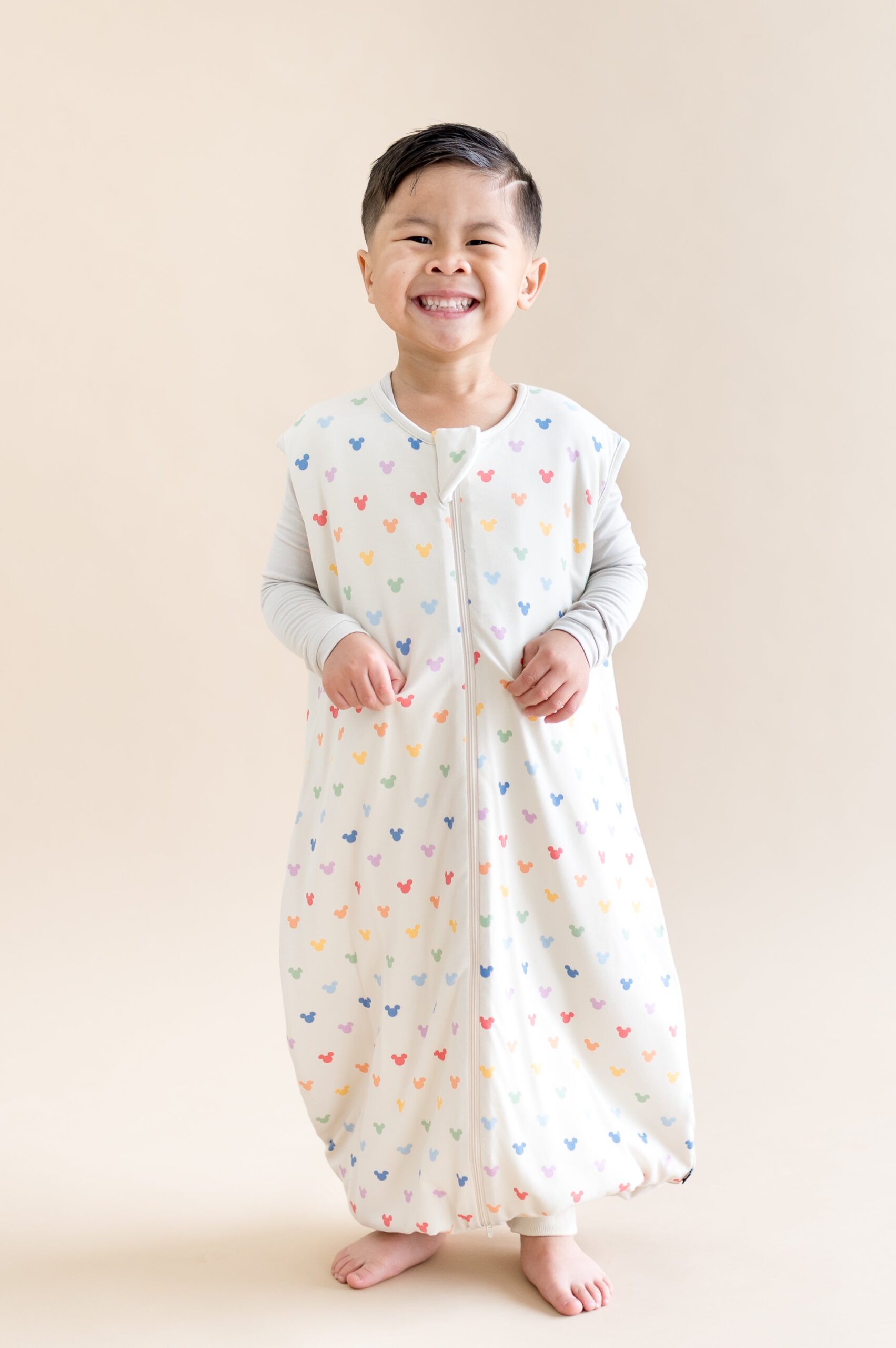 Pastel_Mickey_Mouse_1.0_Sleep_Bag_Walker_01
